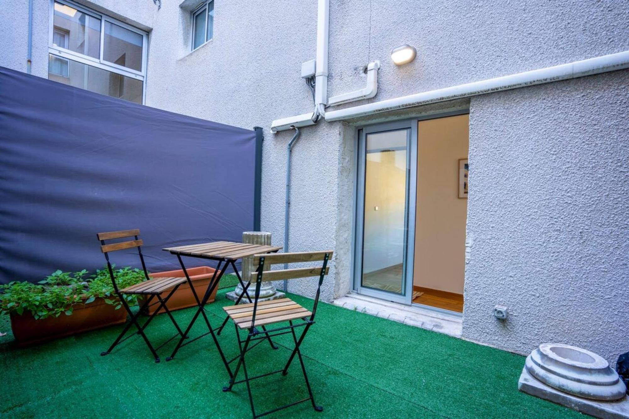 Atlas -elix 100m Gare - Vue Remparts -terrasse Holiday home Avignon